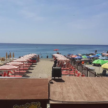 La Casa Di Pepe Apartment Pietra Ligure Ngoại thất bức ảnh