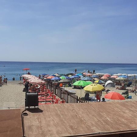 La Casa Di Pepe Apartment Pietra Ligure Ngoại thất bức ảnh