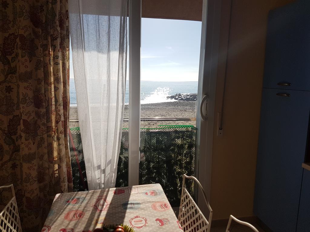 La Casa Di Pepe Apartment Pietra Ligure Ngoại thất bức ảnh